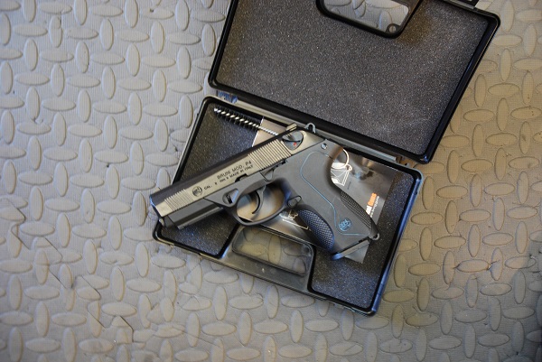 Replica blank firing beretta-p4