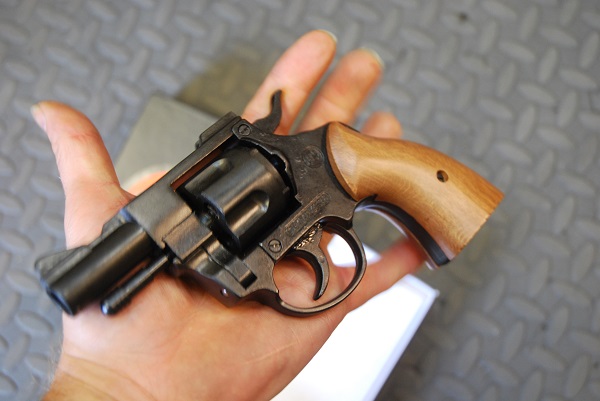 Replica blank firing gun
