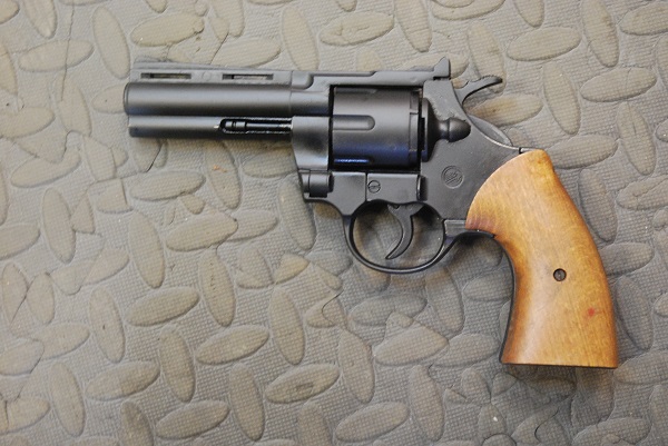 Replica blank firing gun