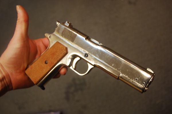 Replica blank firing revolver