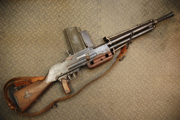 deactivated ak47 V70