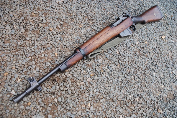 Deactivated Lee Enfield No5 Jungle Carbine