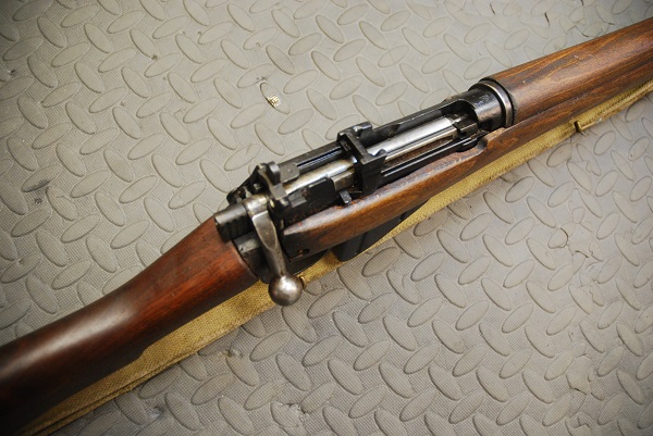 Deactivated Lee-Enfield No.4, De-activated Guns