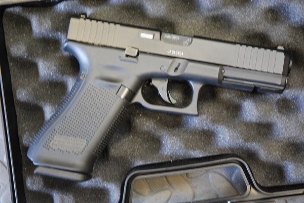 replica glock 17