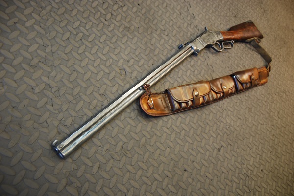 Replica blank firing gun