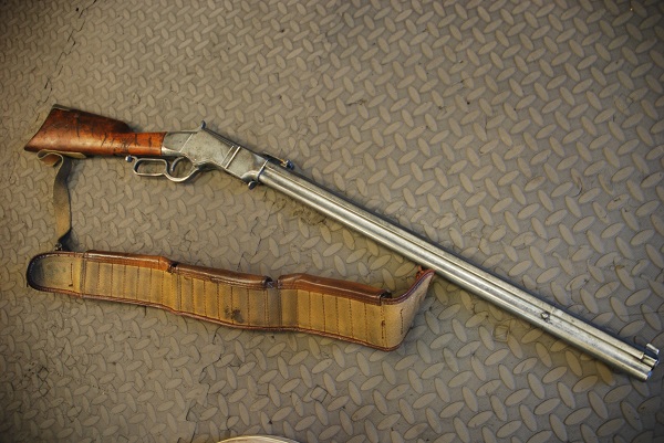 Replica blank firing gun